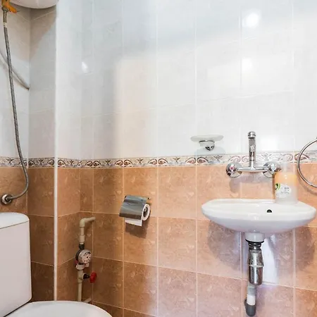 Spacious 2br In The Center Varna