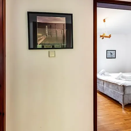 Spacious 2br In The Center Apartament *