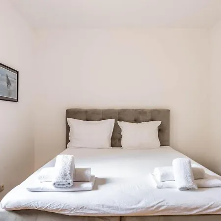 Apartament Spacious 2br In The Center *